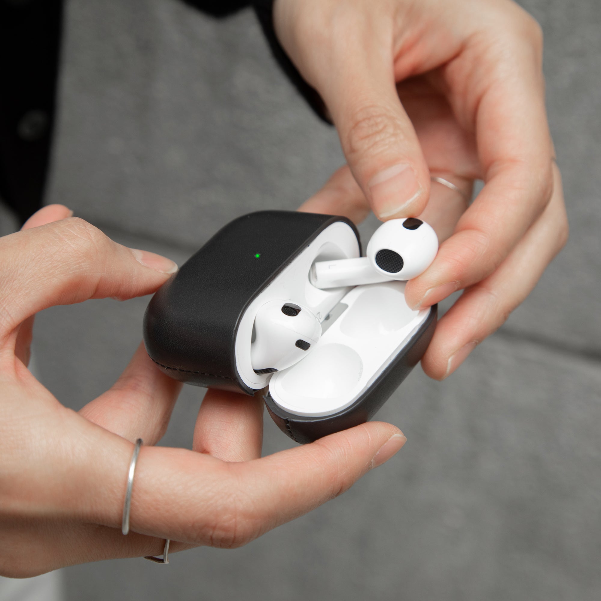 native-union-leather-case-f-r-airpods-3-generation-handgefertigt-aus-italienisch image 5