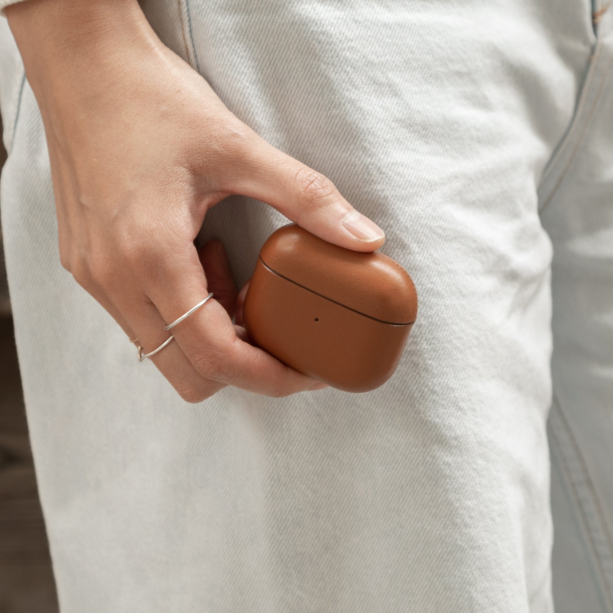 native-union-leather-case-f-r-airpods-3-generation-handgefertigt-aus-italienisch image 7