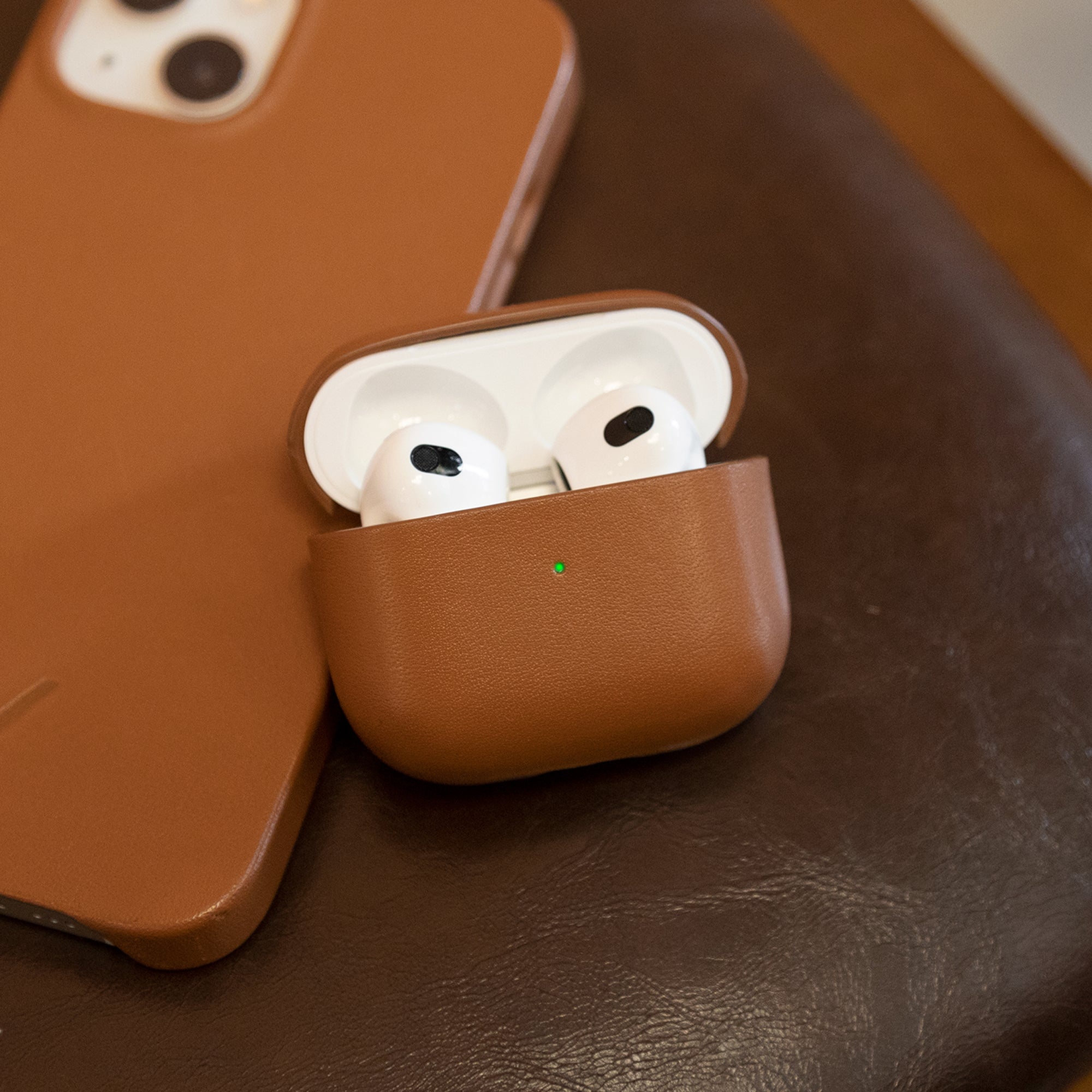 native-union-leather-case-f-r-airpods-3-generation-handgefertigt-aus-italienisch image 8