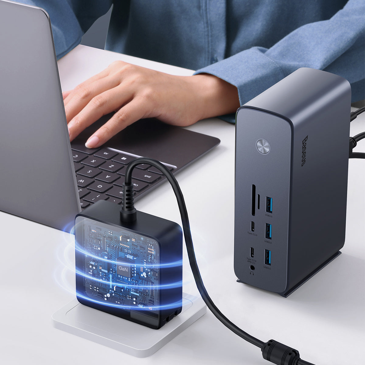 baseus-17-in-1-pro-dockingstation-mit-4-monitoranschl-ssen-8k-gan-130w image 7