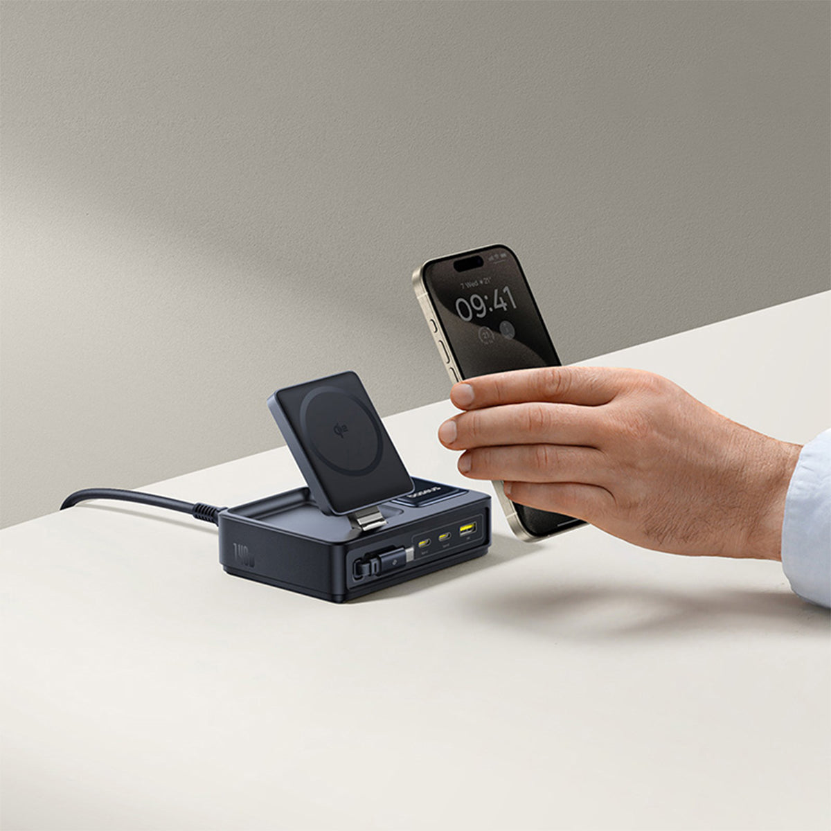 baseus-nomos-5-in-1-desktop-ladestation-qi2-140w-mit-einziehbarem-kabel image 8