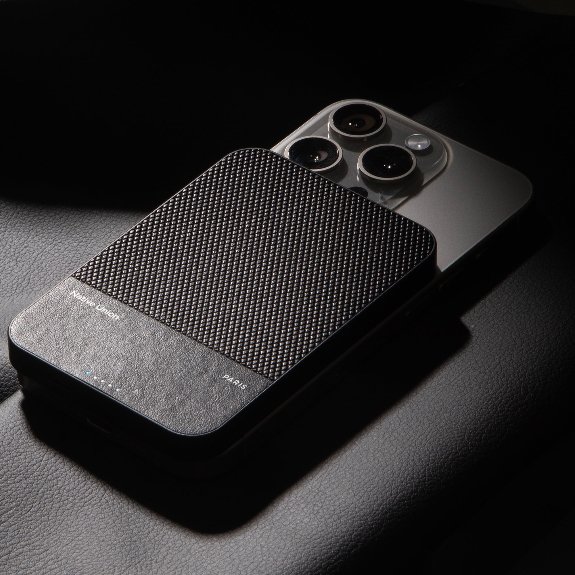 native-union-re-classic-power-bank-5000-mah-magnetisch-15-w-qi2 image 5