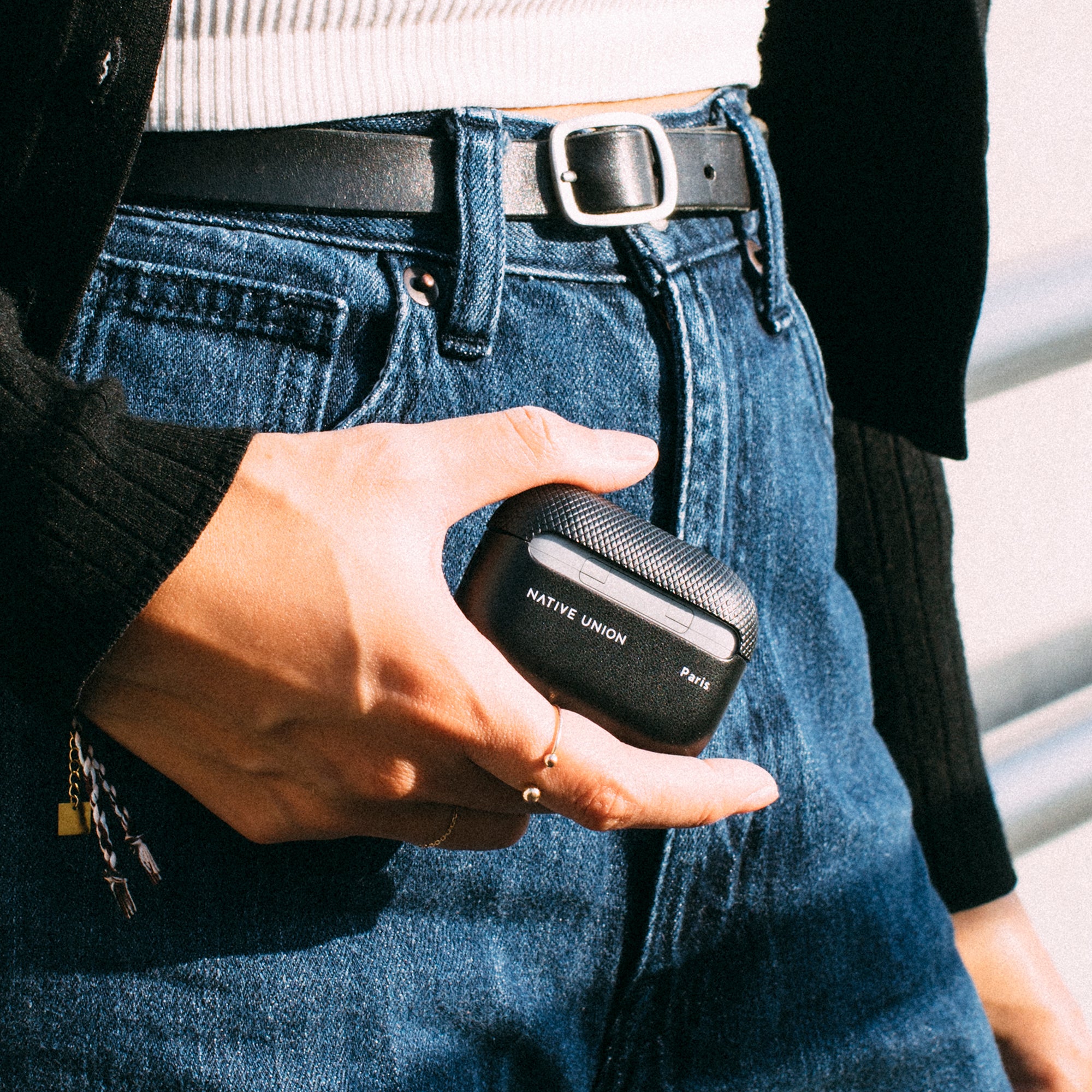 native-union-re-classic-h-lle-f-r-airpods-pro-gen-1-2-nachhaltig-mit-yatay image 2