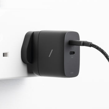 native-union-fast-gan-charger-pd-67w-mit-2x-usb-c-und-reiseadaptern image 2